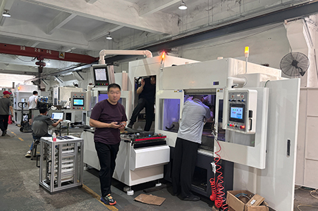 碳化硅加工企業(yè)訂購2軸研磨機